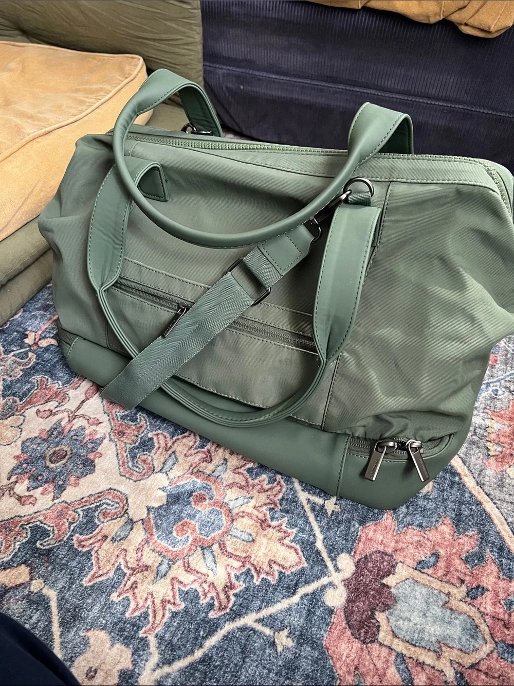 Samsonite duffel olive
